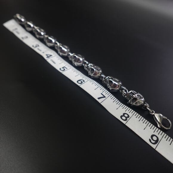 Stainless Steel Large Skull Heads Heavyweight Bracelet SBR-5303 - Picture 6 of 6